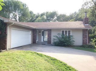 4521 S Ridgecrest Dr, Springfield, MO 65810