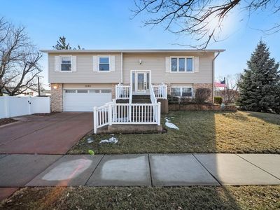 1101 S Lavergne Dr, Mount Prospect, IL, 60056