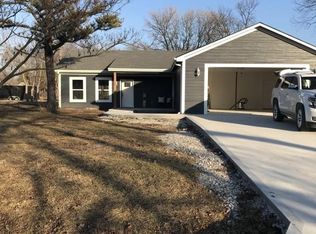 413 S 1st St, Lacygne, KS 66040