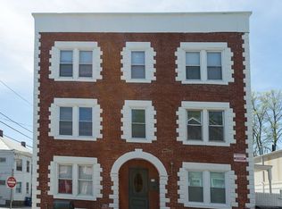 12 Palmer St APT 5, Salem, MA 01970