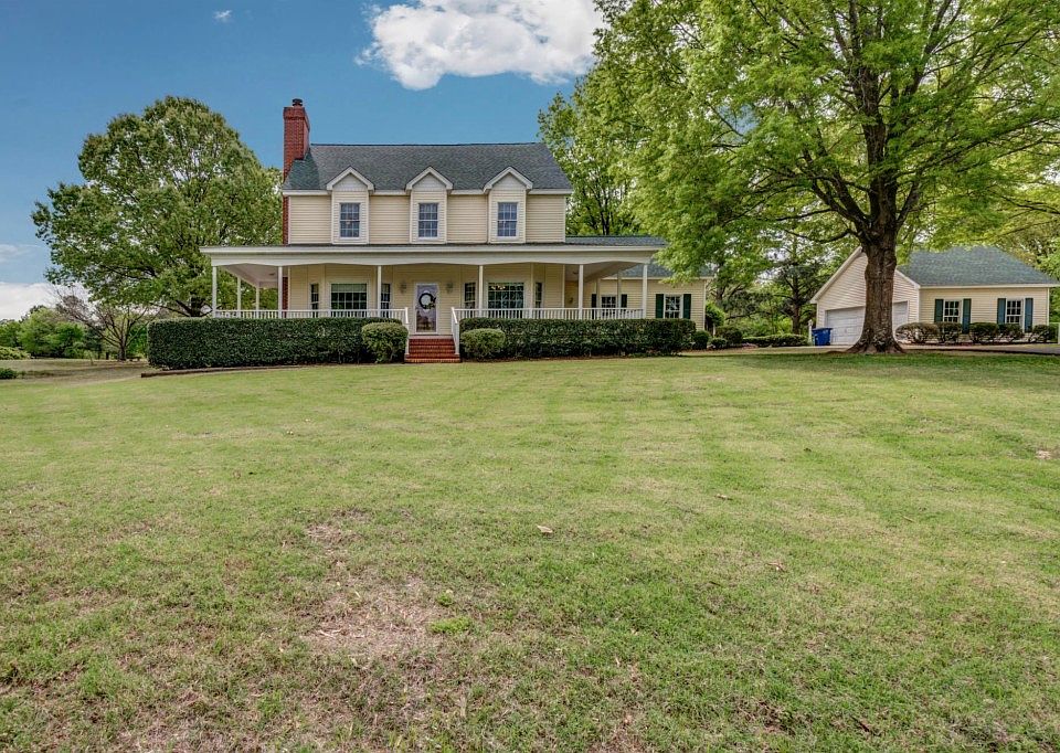 1st image of 8265 Hunters Creek Dr