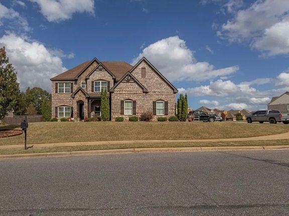 3rd image of 745 Glennbrooke Blvd