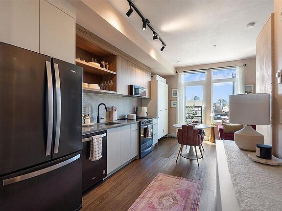 5th image of 515 Chatham St #310