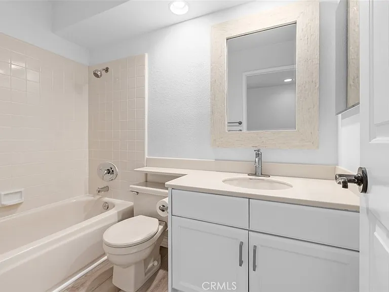 18 New Chardon #58 — Photo 32