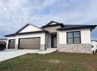 620 Rock Ridge Rd, Tiffin, IA 52340