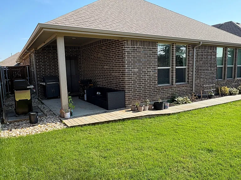 1031 Pitch Pine St — Photo 24
