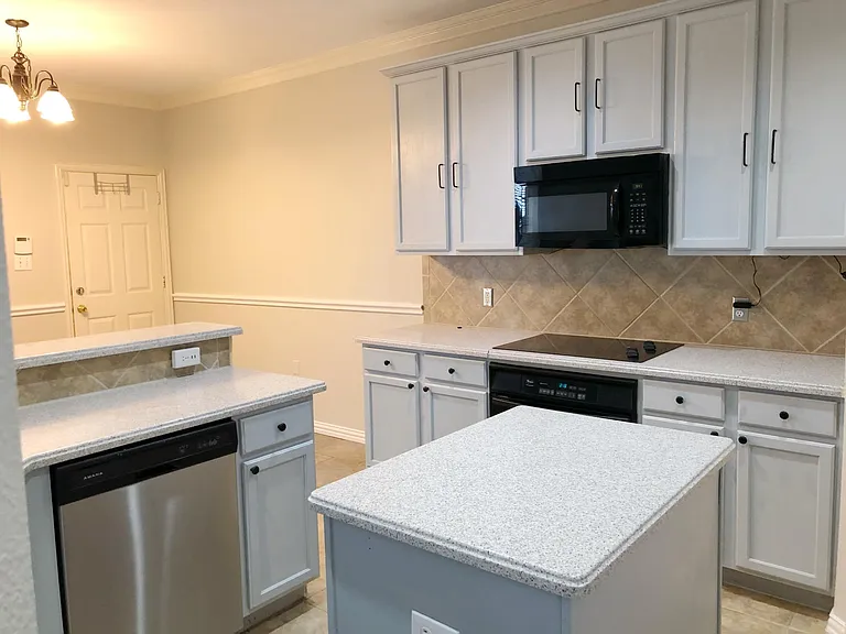 6417 Calloway Dr — Photo 6