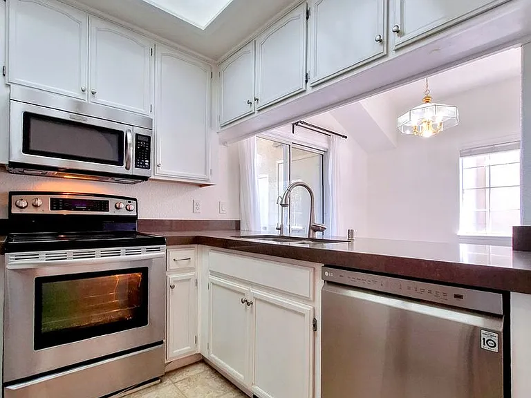 108 Arbor Way — Photo 9
