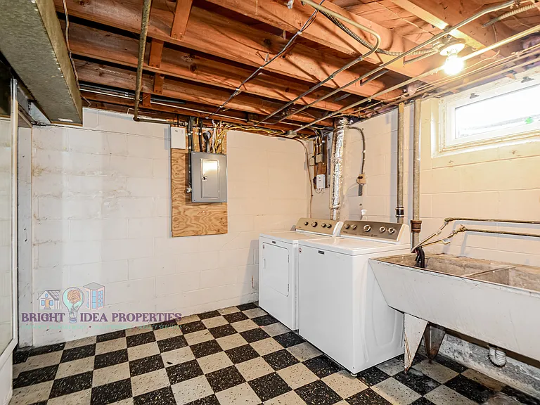 3315 James Ave N — Photo 13