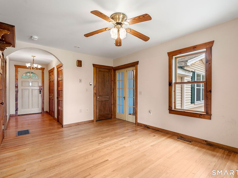 19th image of 185 Hampden Road