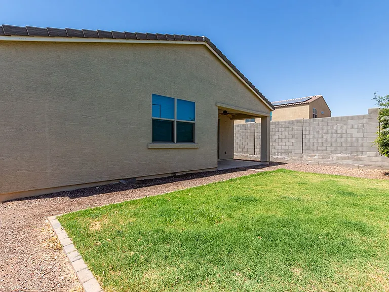 21398 W Holly St — Photo 31