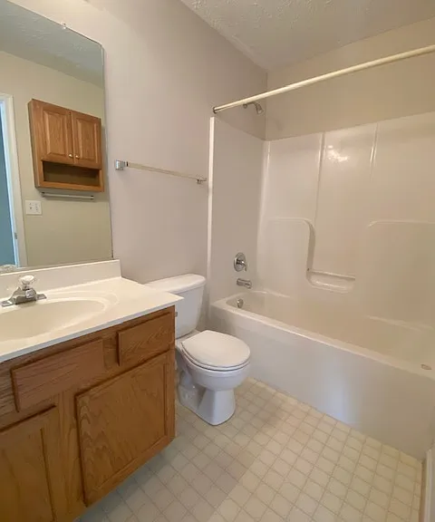 9926 W Midland Way — Photo 4