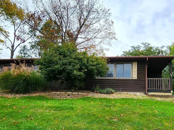 684 E Saint Louis St, Nashville, IL 62263