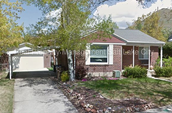 1st image of 2537 E Yermo Ave