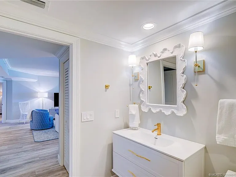 5799 NE Island Cove Way #1104 — Photo 38