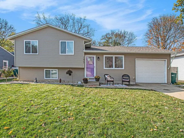 1427 Princeton Ct, Mishawaka, IN 46544