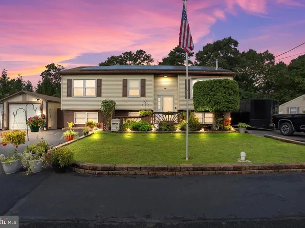 3 Bella Coola Trl, Browns Mills, NJ 08015
