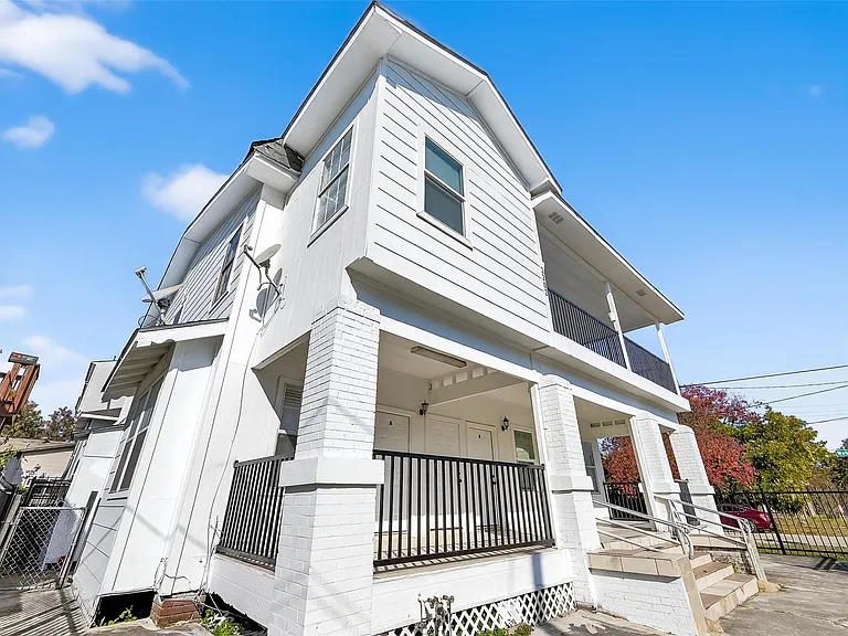 2202 Hutchins St #D — Photo 38