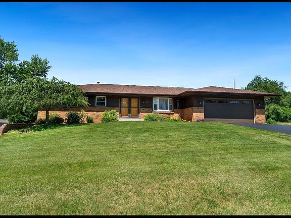 2nd image of 2482 Steverlund Dr