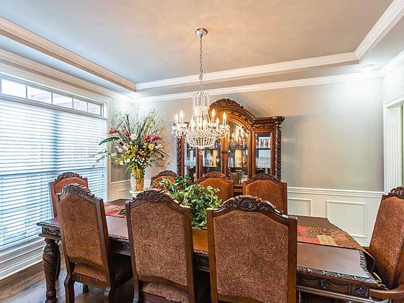 5th image of 232 Ellerslie Park Blvd