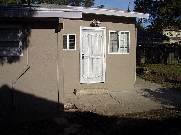 3rd image of 2182 Coastland Ave