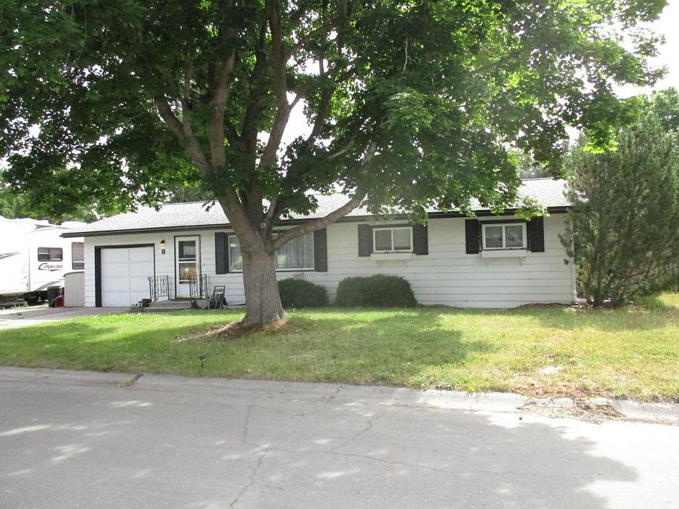 1st image of 8 Virginia Dr
