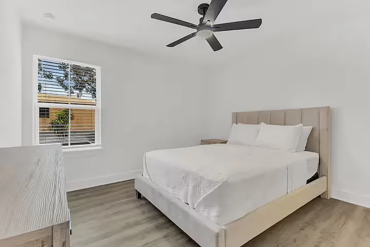 1307 E Harding St — Photo 15