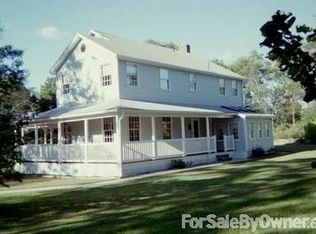 420 Franklin Rd, Hope, RI 02816