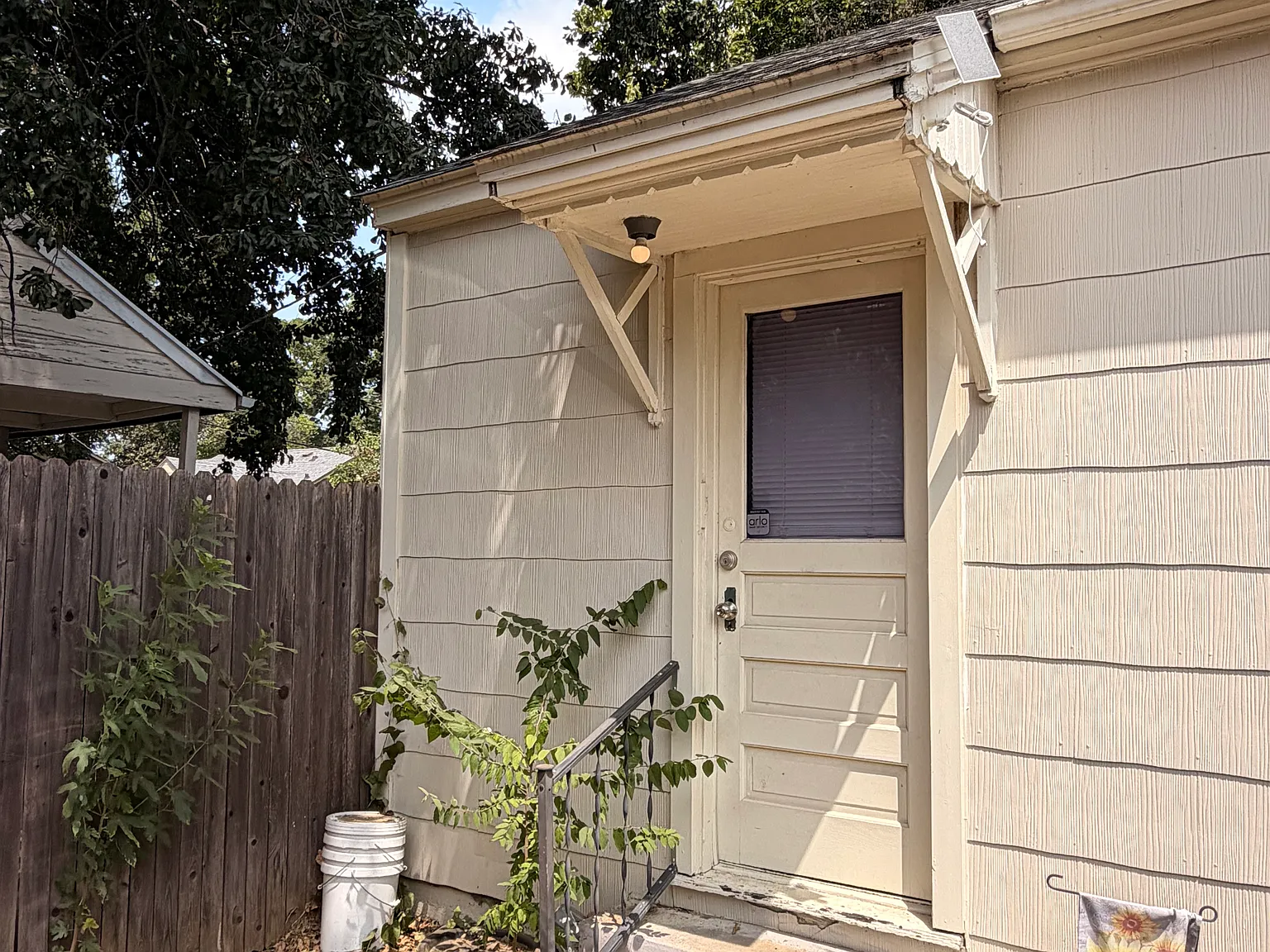 2 bed, 909 sqft, $1,850 — Photo 3