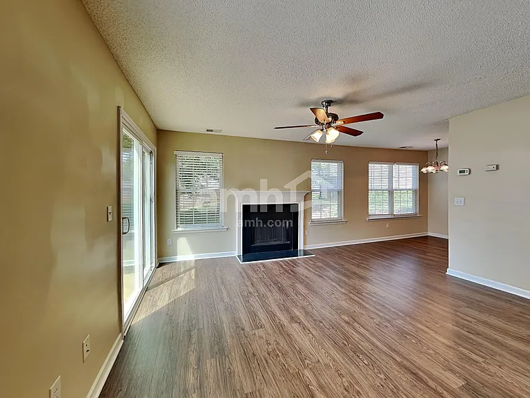 3134 Marcony Way — Photo 8