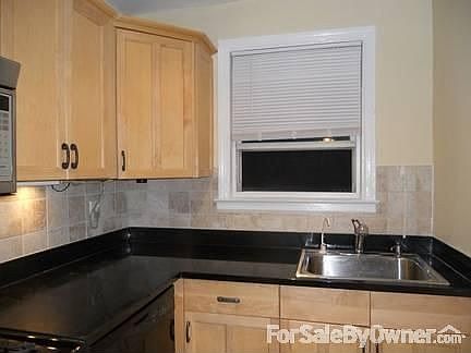 2nd image of 33 E Grand St #2B