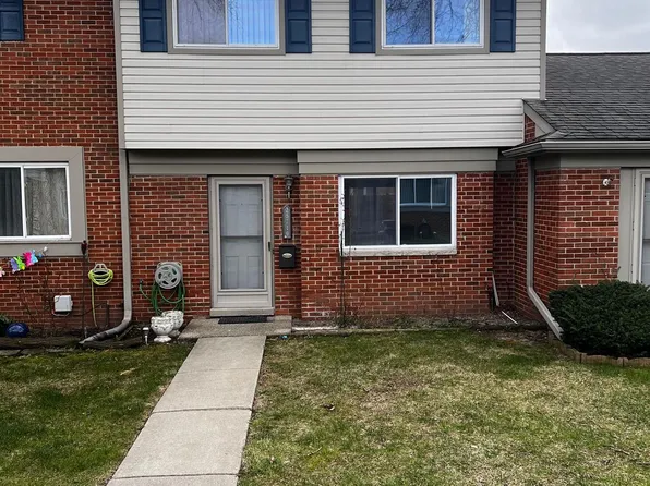 25719 Salem Ct #69, Roseville, MI 48066