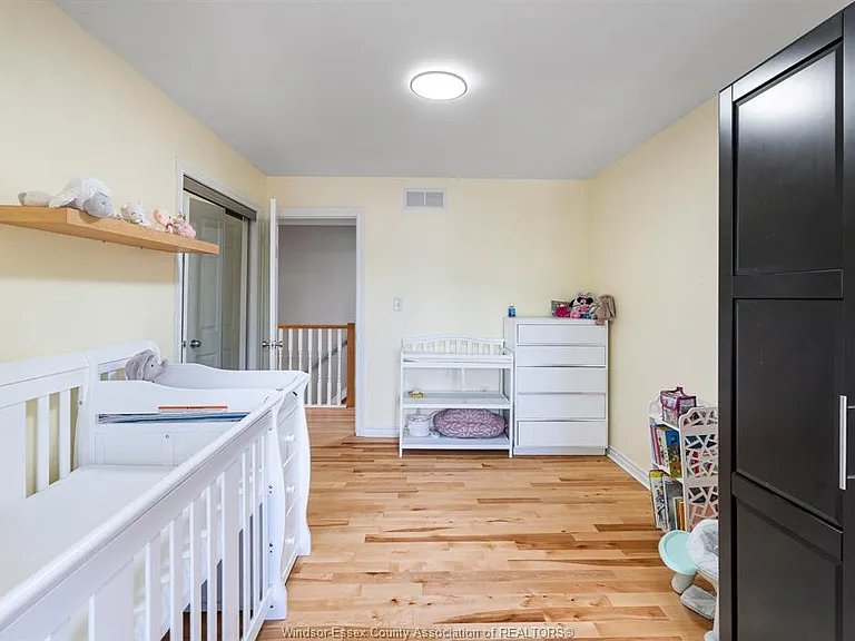 1376 Lakeview Ave — Photo 28