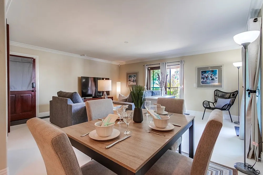 1 bed, 792 sqft, $4,250 — Photo 1