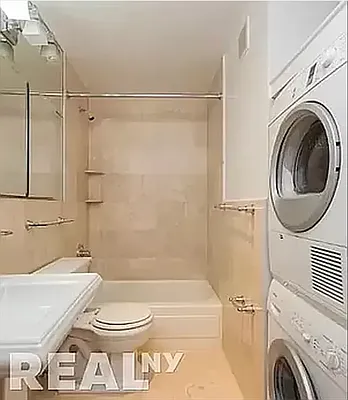 Rented by REAL New York | media 9