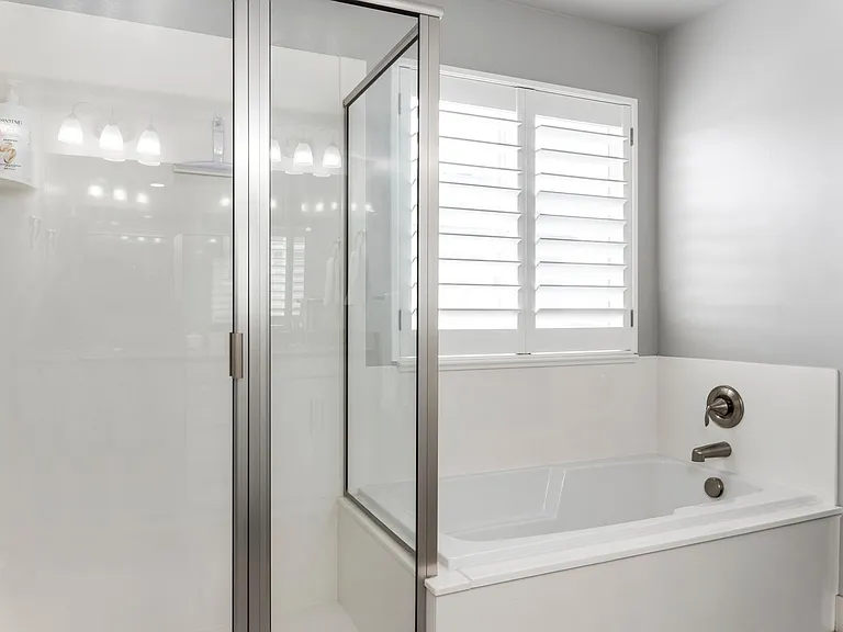 537 N Mountain Peak Dr — Photo 12