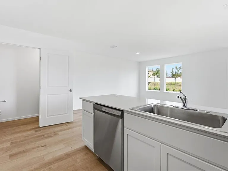 1557 Plank Pl — Photo 11
