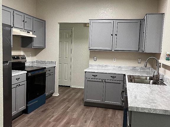 5th image of 5103 Morning Glen Ln