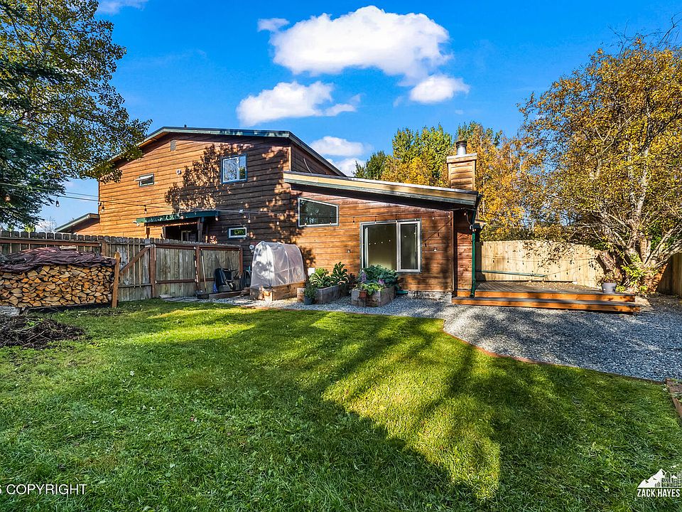 1st image of 8025 Fairwood Cir