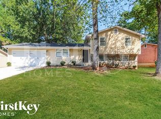 2271 Cherokee Valley Dr, Lithonia, GA 30058
