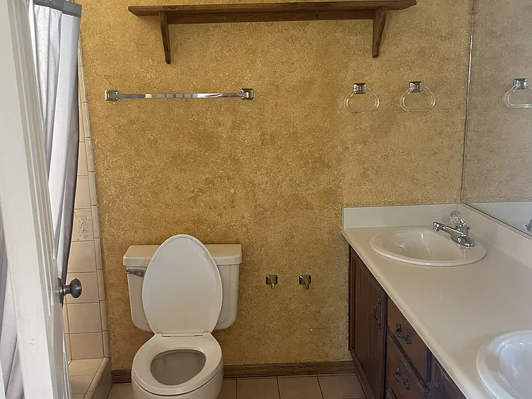 908 E Mesquite Ave — Photo 15