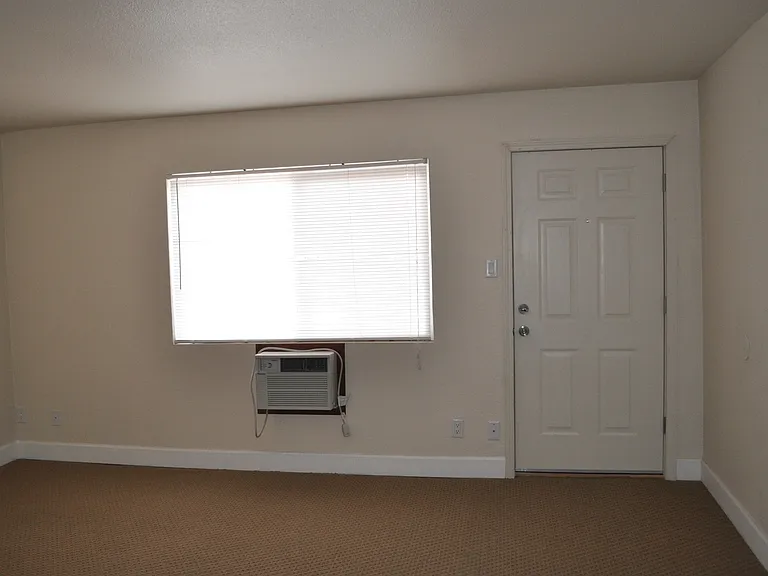 1710 Coal Pl SE — Photo 12