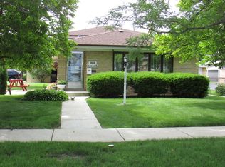 6101 W 80th Pl, Burbank, IL 60459