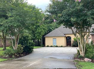 10073 Garden Oaks Ave, Denham Springs, LA 70706