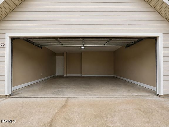 3rd image of 572 Ethel Dr