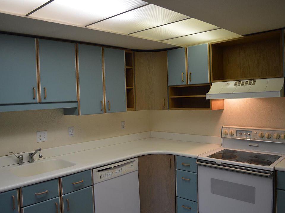 Retro Kitchen