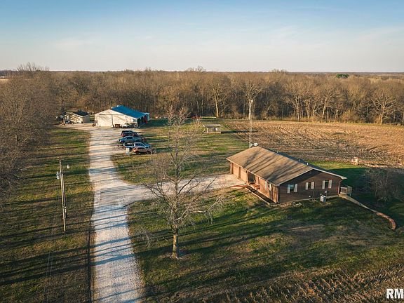 3rd image of 896 NE 1300th St