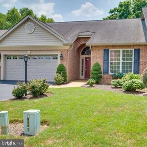 46 Ambler Ln, Falling Waters, WV, 25419