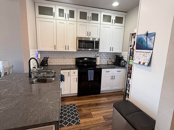 3rd image of 810 Gentlewind Way