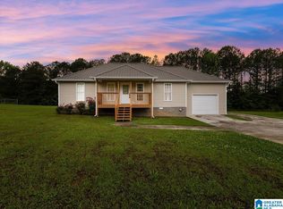 201 Hidden Meadows Dr, Hayden, AL 35079